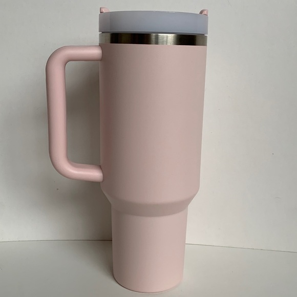 STANLEY Like New, NEW Straw, The Quencher H2.0 Flowstate Tumbler, 40 OZ Pink - Picture 7 of 13